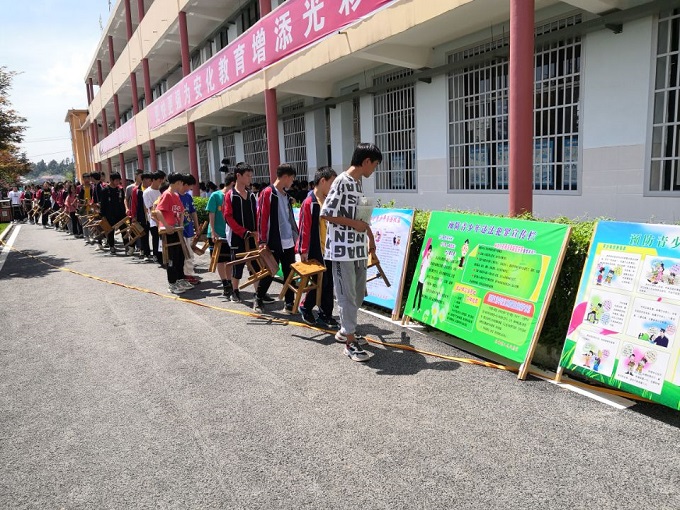 乐安镇思游中学:法制教育进校园 学生心灵筑防线